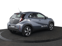Toyota Aygo X Hybrid 115 play - Afbeelding 2