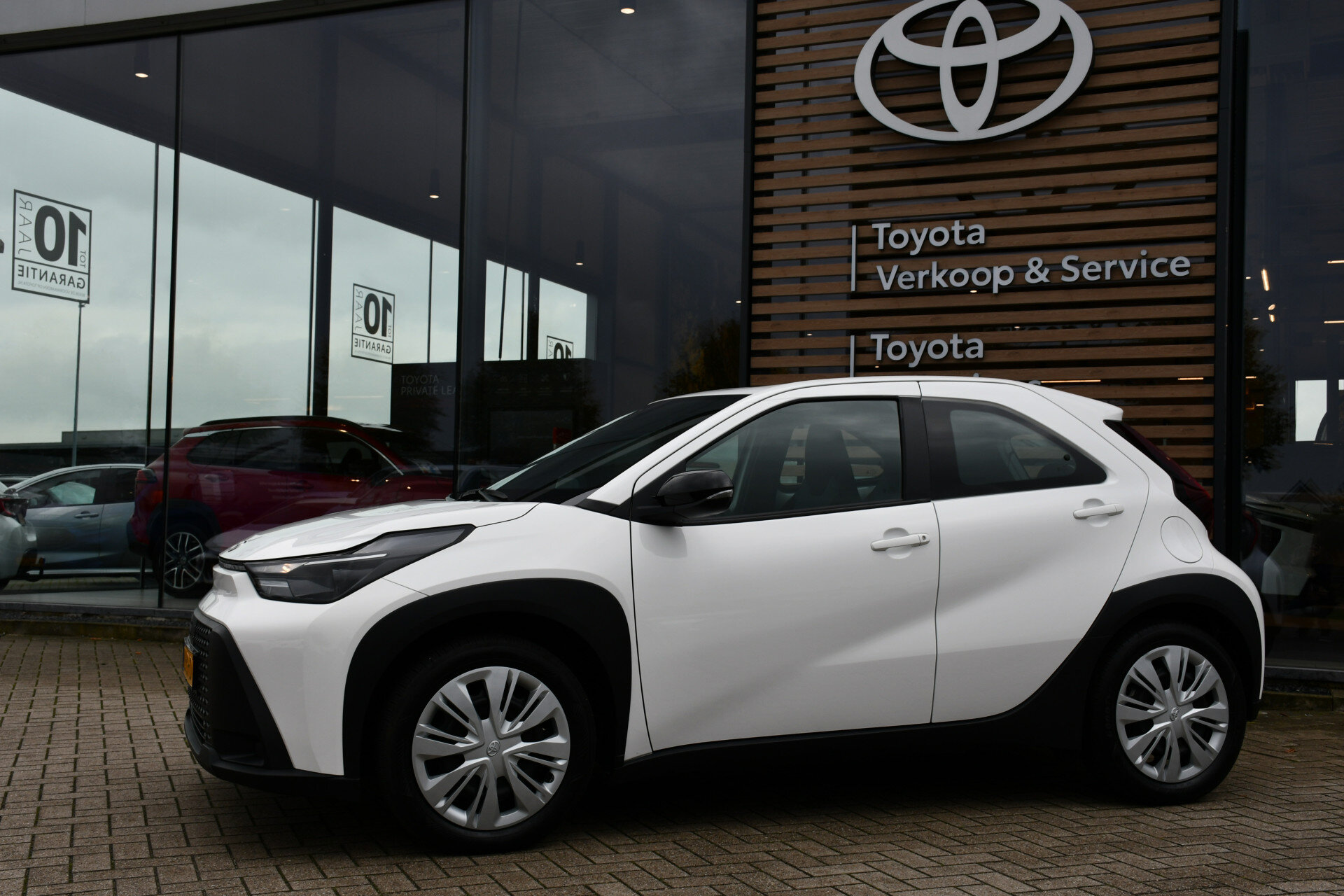Toyota Aygo X Hybrid 115 play Automaat 116pk - Afbeelding 3