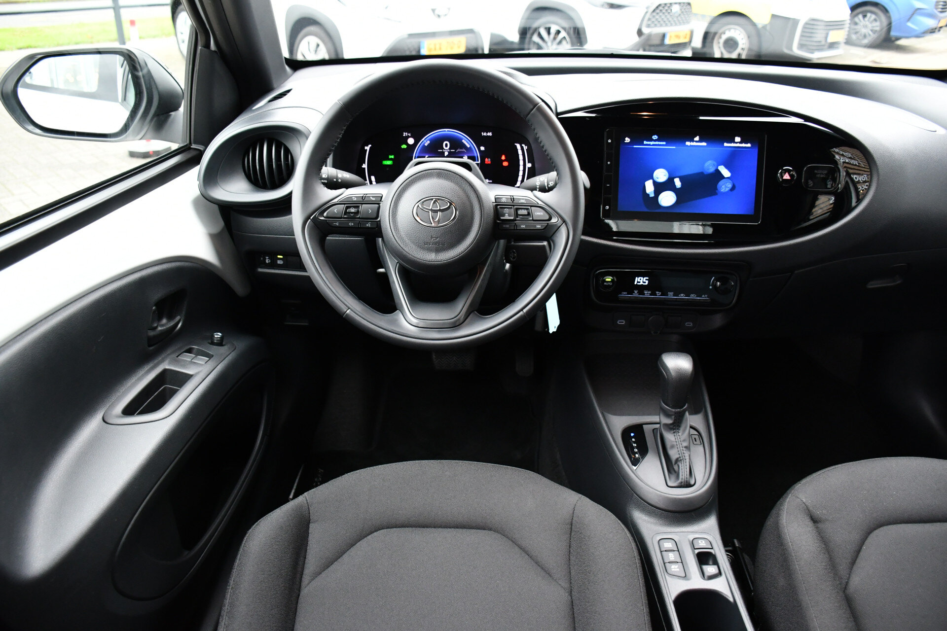 Toyota Aygo X Hybrid 115 play Automaat 116pk - Afbeelding 4