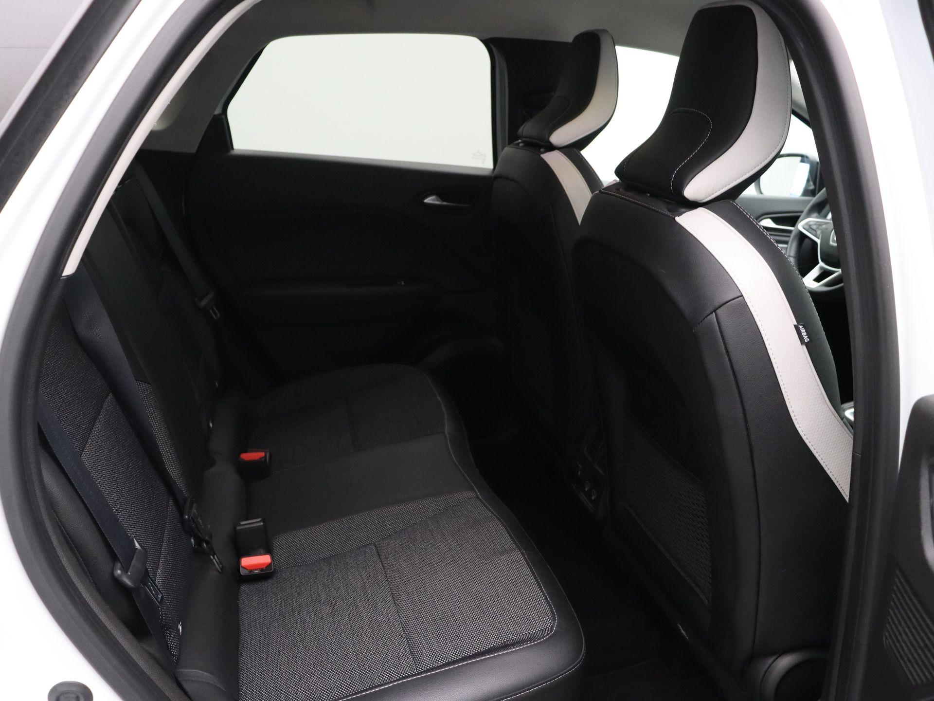 Renault Captur E-Tech Hybrid 145pk Intens - Afbeelding 9