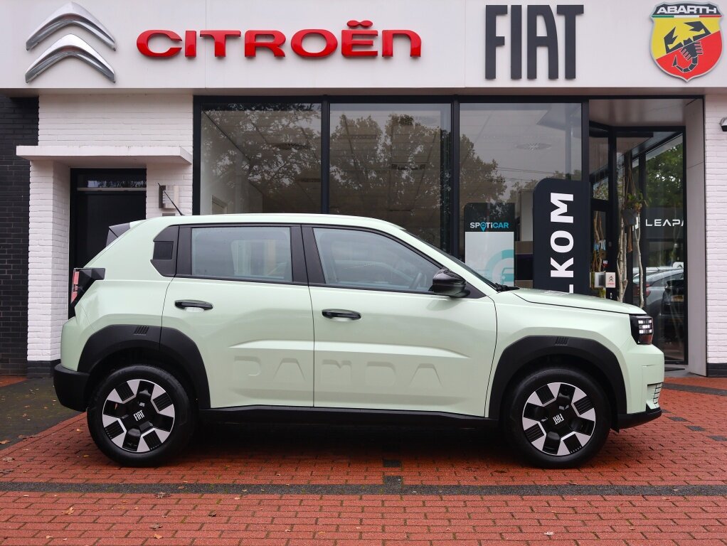 Fiat Grande Panda Mild Hybrid 110PK eDCT6 automaat Icon, Rijklaarprijs | Mirrorscreen | DAB+ | Parkeersensoren | LED - Afbeelding 3