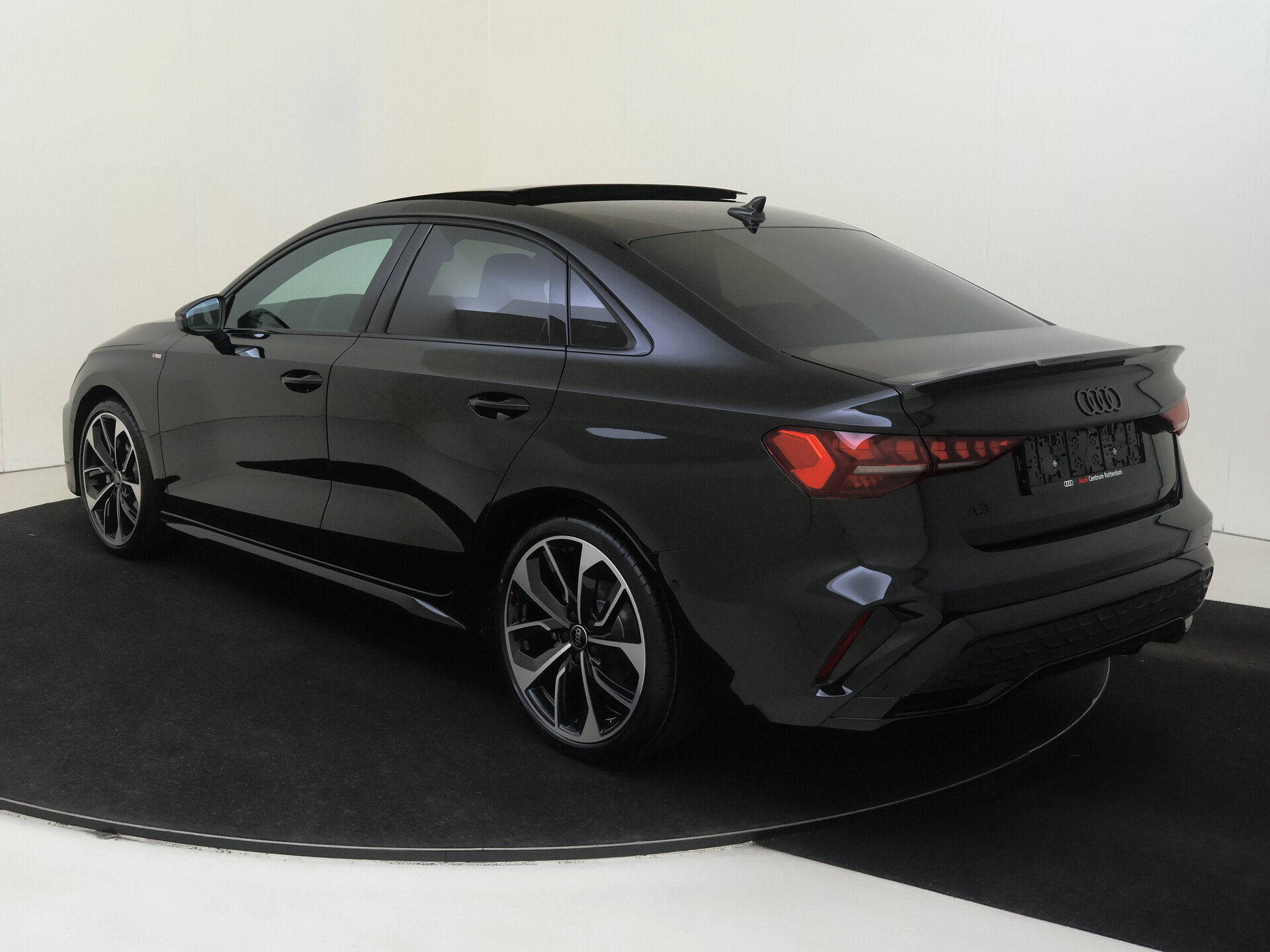 CUPRA Born Business Limited - Afbeelding 3