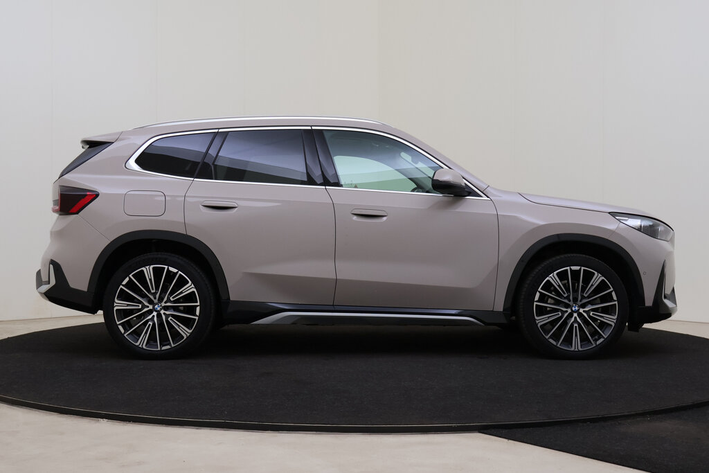 BMW X1 7
