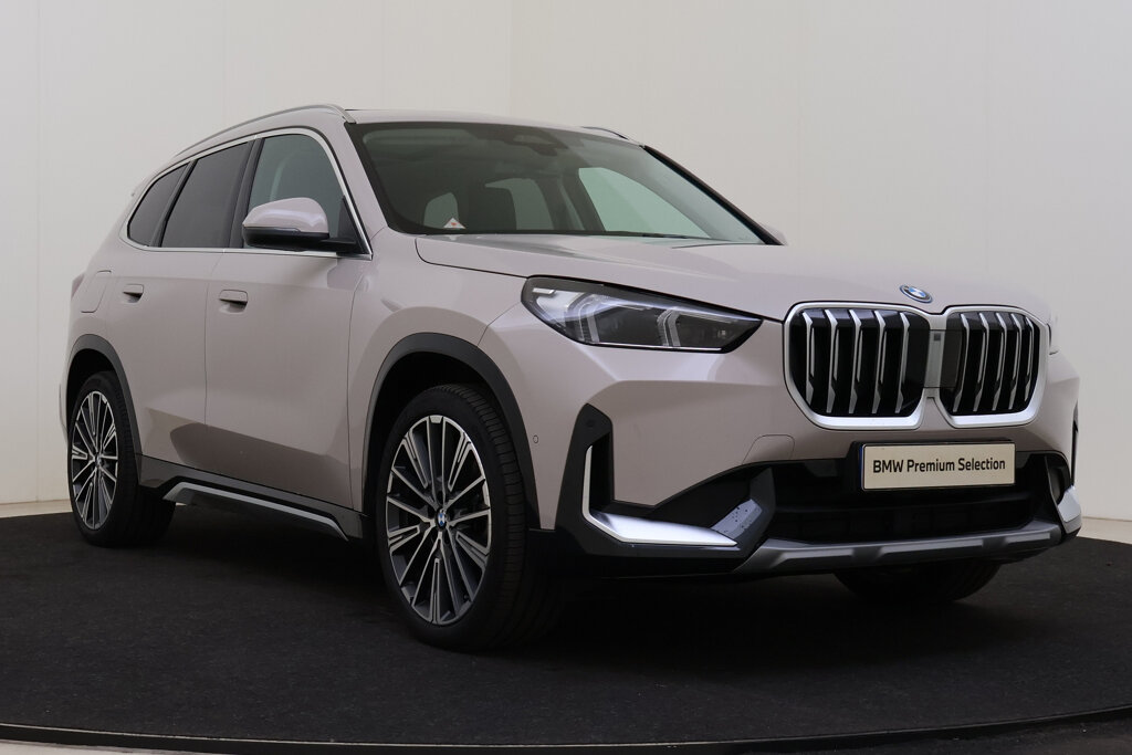 BMW X1 13