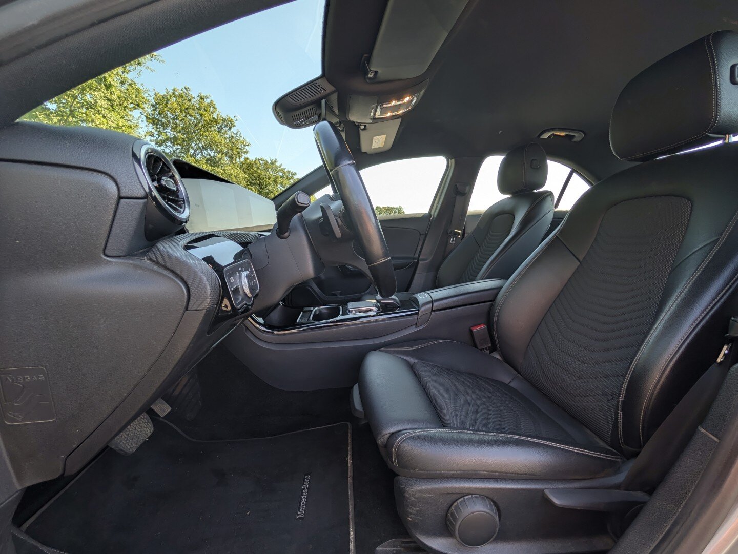 Mercedes-Benz A-Klasse 200 160PK | Trekhaak | Leder | Navi | Camera | Stoelverw. | PDC | LED - Afbeelding 4