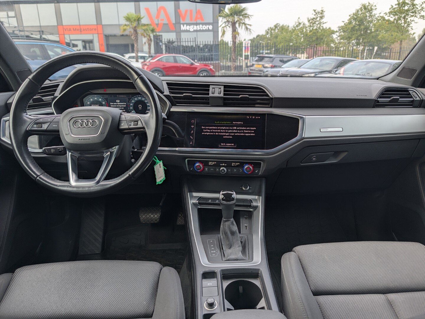 Audi Q3 35 TFSI 1.5 150PK | S-Line | Trekhaak | ACC | PDC | Carplay | LED | Stoel- stuurverw. | Climate | 18'' LM - Afbeelding 2