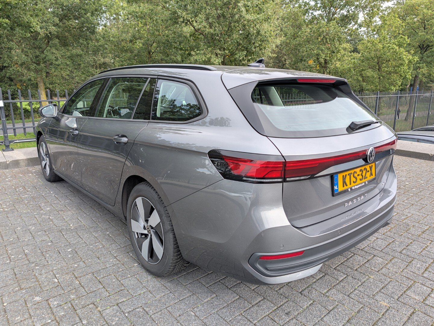 Volkswagen Passat Variant 1.5 eTSI 150PK | Navi | Camera | ACC | Stoelverw. | PDC | LED | Carplay - Afbeelding 3