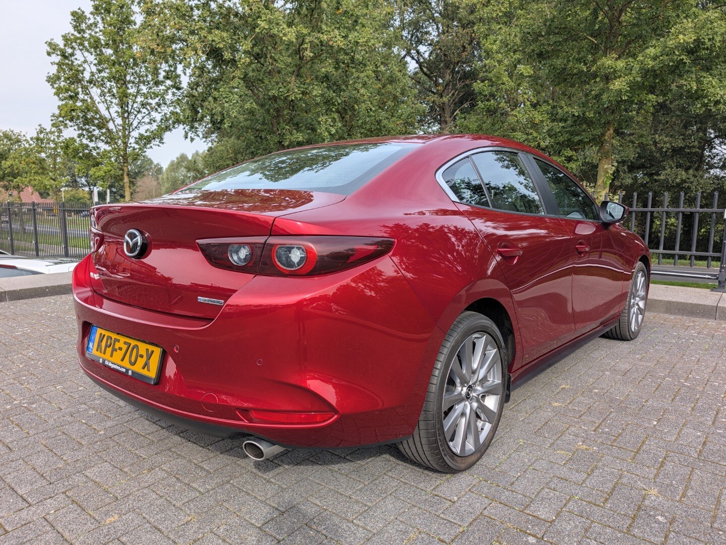 Mazda 3 2.0 e-SkyActiv GM Hybrid | Stuur- stoelverw. | Navi | Camera | PDC | ACC | Climate Control - Afbeelding 3