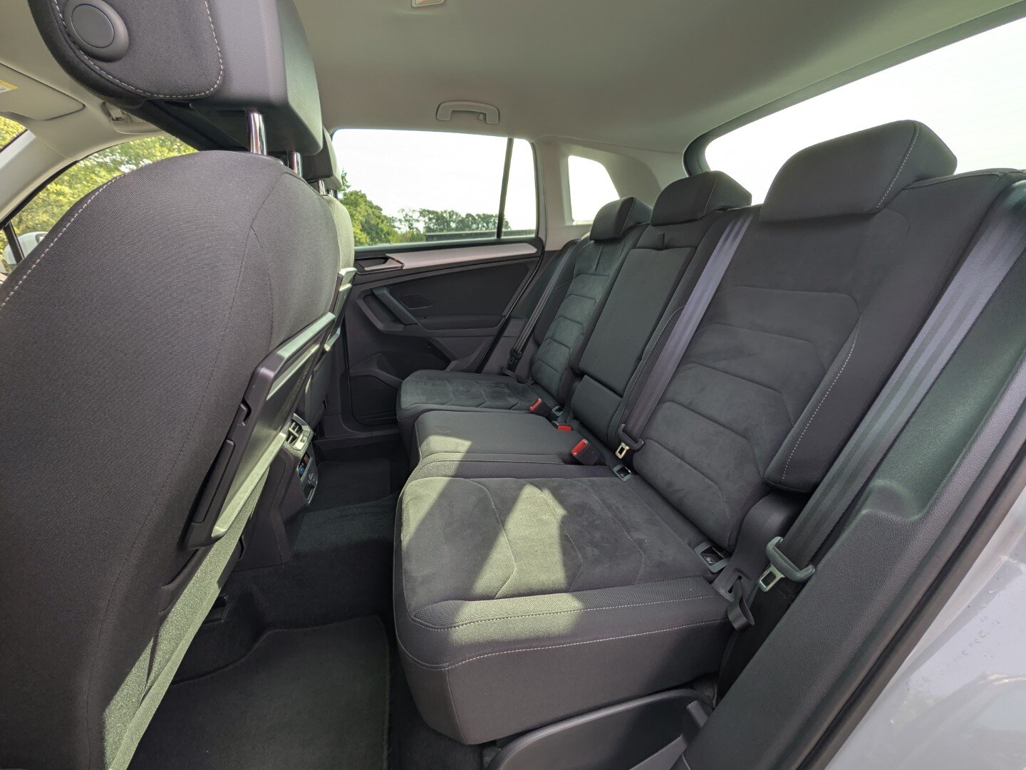 Volkswagen Tiguan 1.4 TSI | 150PK | 4Motion | Comfortline | Trekhaak | Navi | Camera | Stoelverw. | ACC | ECC | Ergoactive | - Afbeelding 5