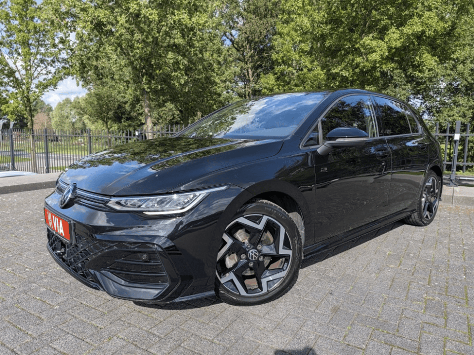 Volkswagen Golf 1.5 eTSI 150PK R-Line | Half leder | ACC | Camera | AppConnect | Stoelverw. | LED | Climate Control - Afbeelding 1