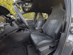 Volkswagen Golf 1.5 eTSI 150PK R-Line | Half leder | ACC | Camera | AppConnect | Stoelverw. | LED | Climate Control - Afbeelding 4