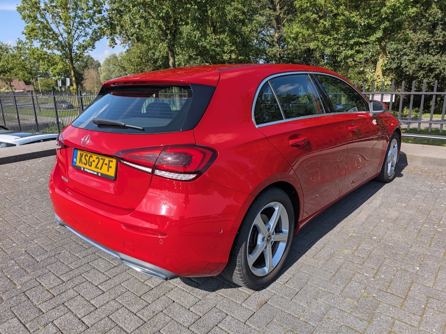 Mercedes-Benz A-Klasse 200 Urban | Stoelverw. | Cruise | Camera | Climate | LED | 17" velgen | - Afbeelding 3