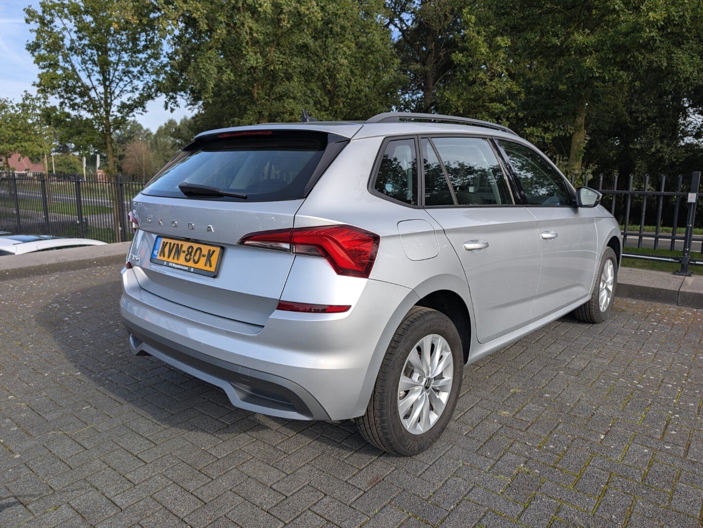 Škoda Kamiq 1.5 TSI | 150PK | Ambition | Trekhaak | Smartlink+ | LED | Camera | PDC | ACC | ECC | Stoelverw. | 16" LM | - Afbeelding 3