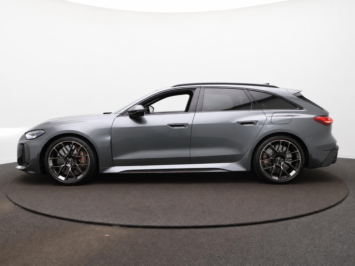 Audi RS 5 Avant RS 5 e-hybrid quattro - Afbeelding 2