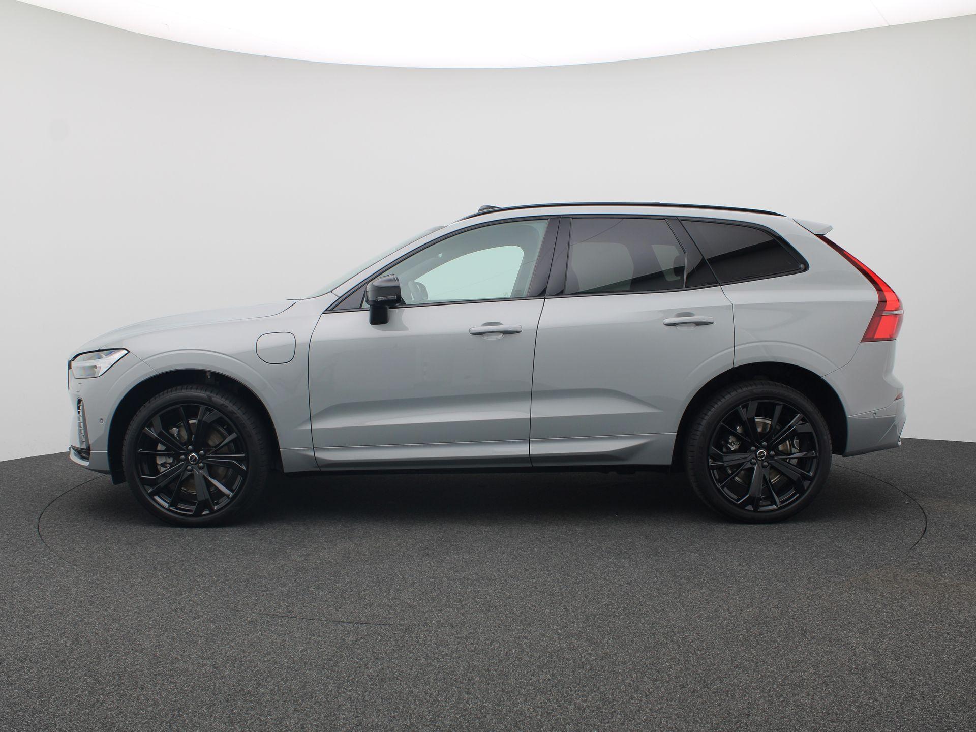 Volvo XC60 2.0 T6 Plug-in hybrid AWD Plus Black Edition 355PK - Afbeelding 3