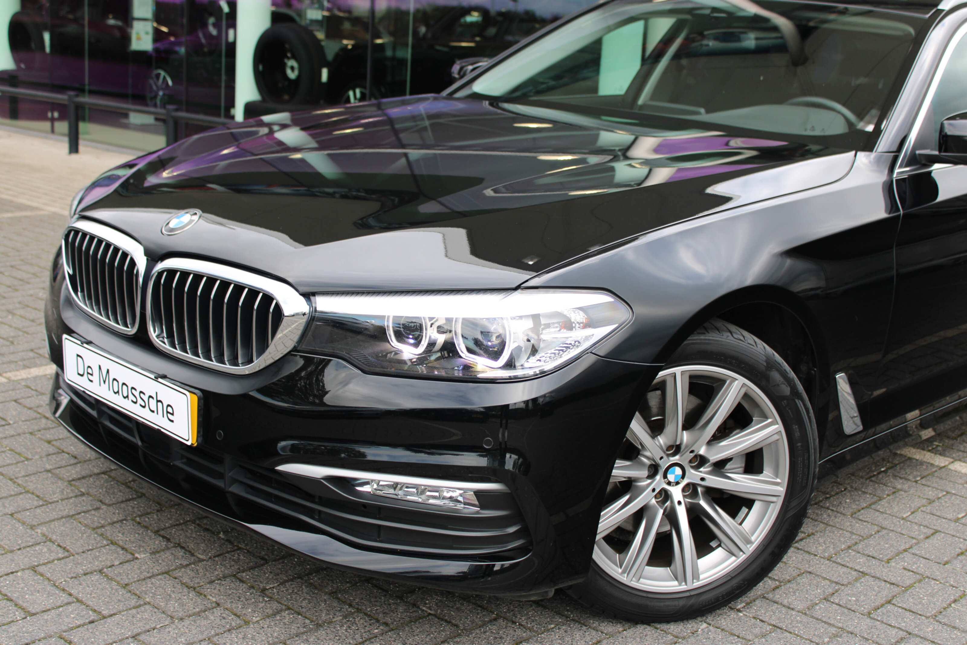 BMW 5 Serie Touring 520i High Executive Automaat