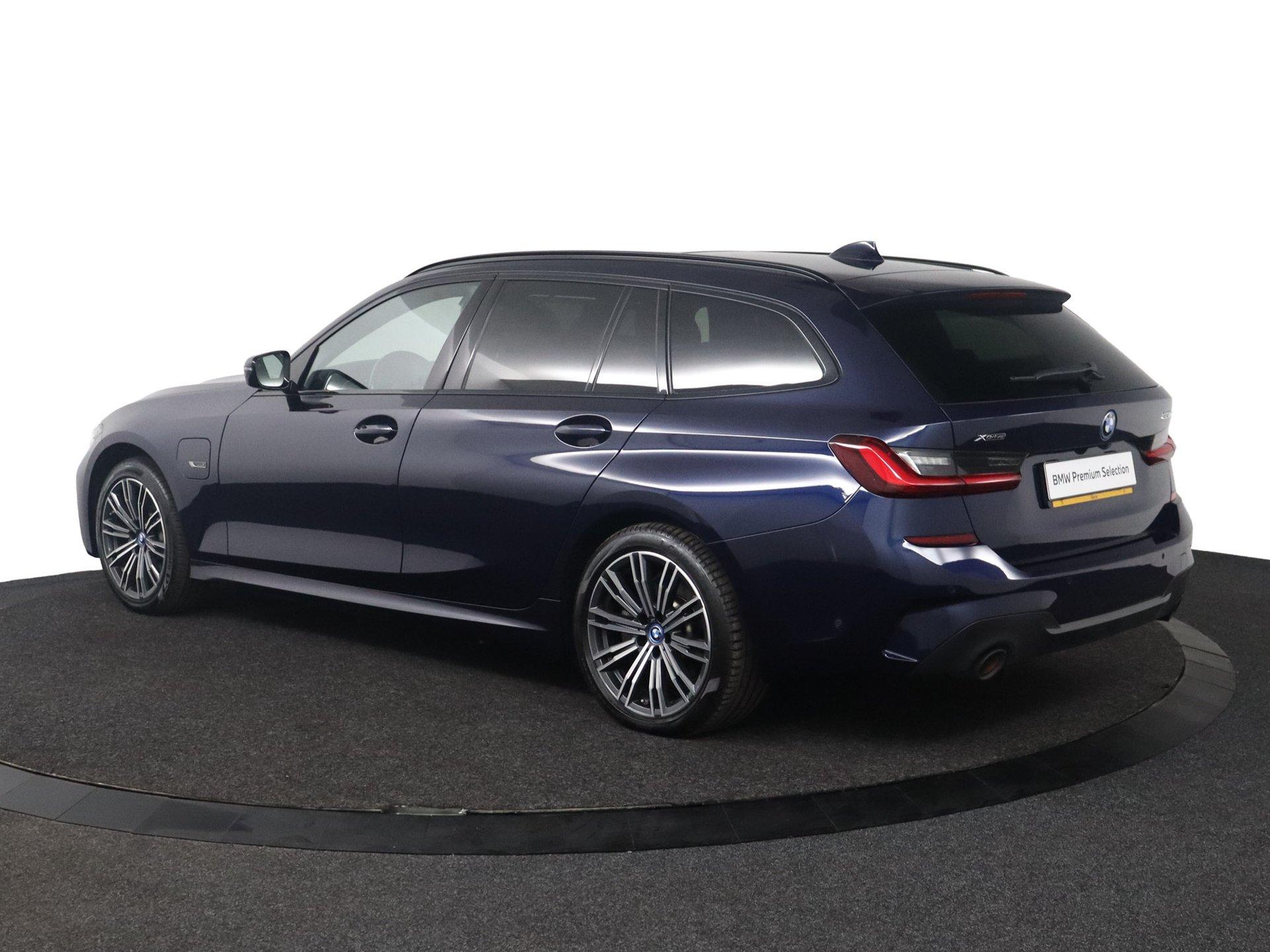 BMW 3 Serie Touring 330e xDrive - Afbeelding 4