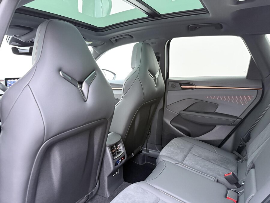 CUPRA Terramar 1.5 TSI e-Hybrid VZ 272 PK