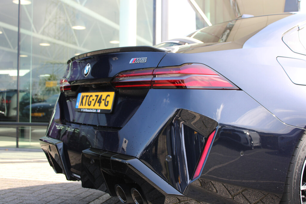 BMW M5 48