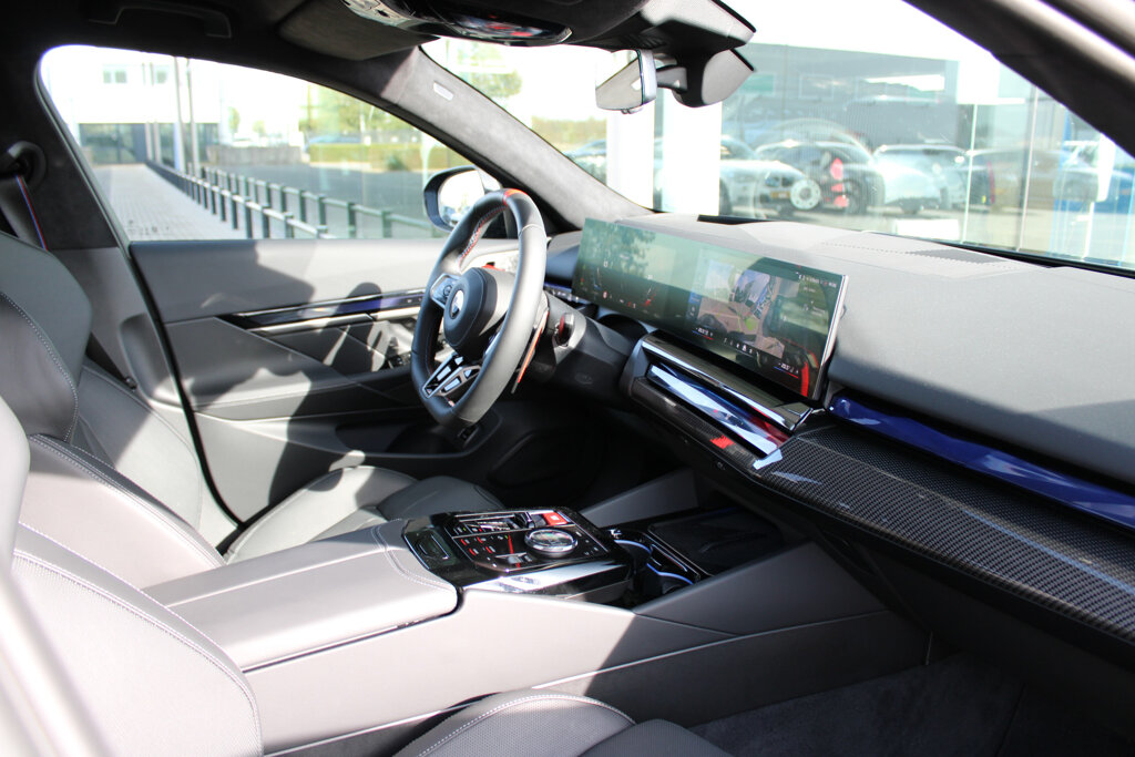 BMW M5 60