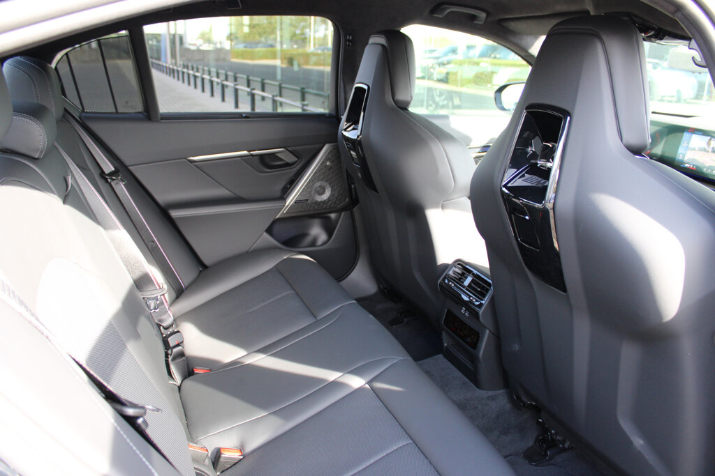 BMW M5 61