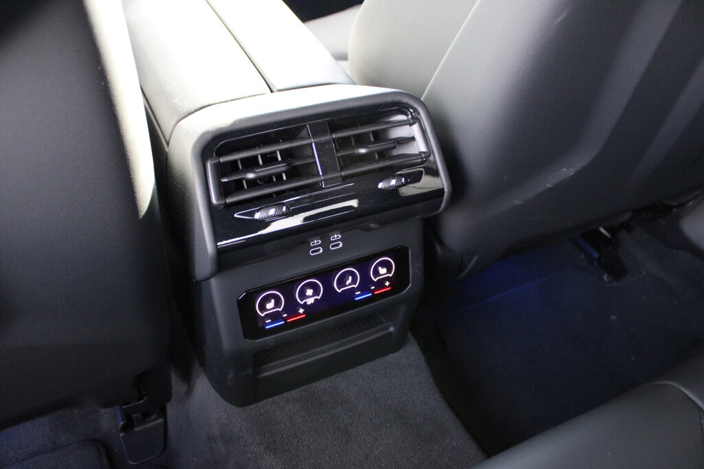BMW M5 71