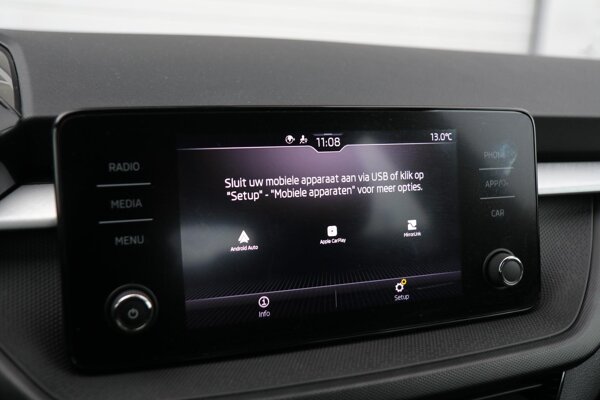 Apple Carplay/Android Auto