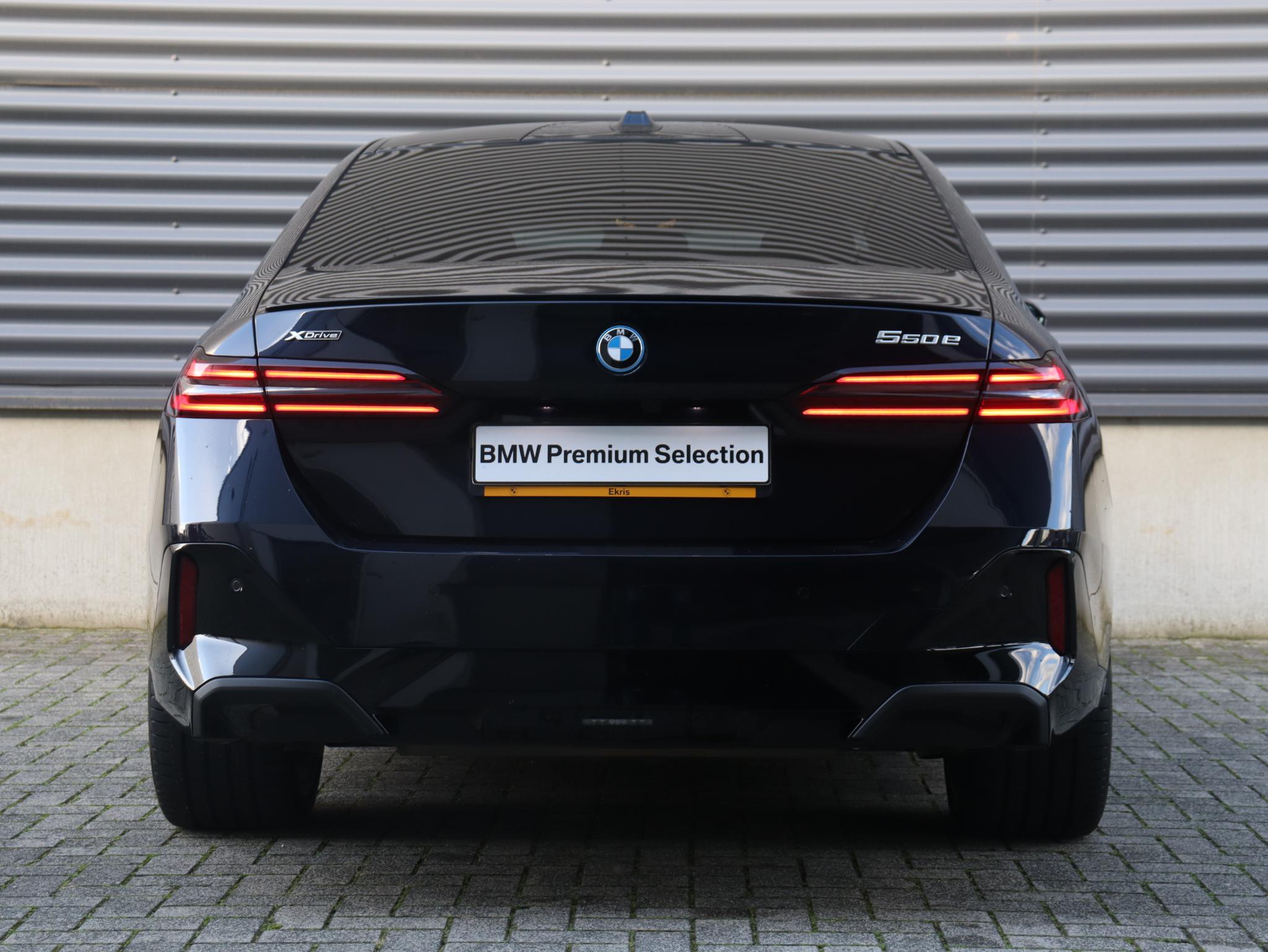 BMW 5 Serie Sedan 550e xDrive - Afbeelding 4