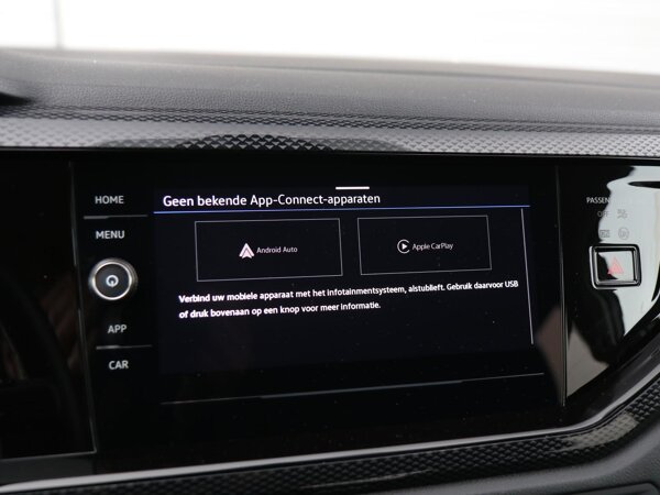 Apple Carplay/Android Auto Apple Carplay/Android Auto