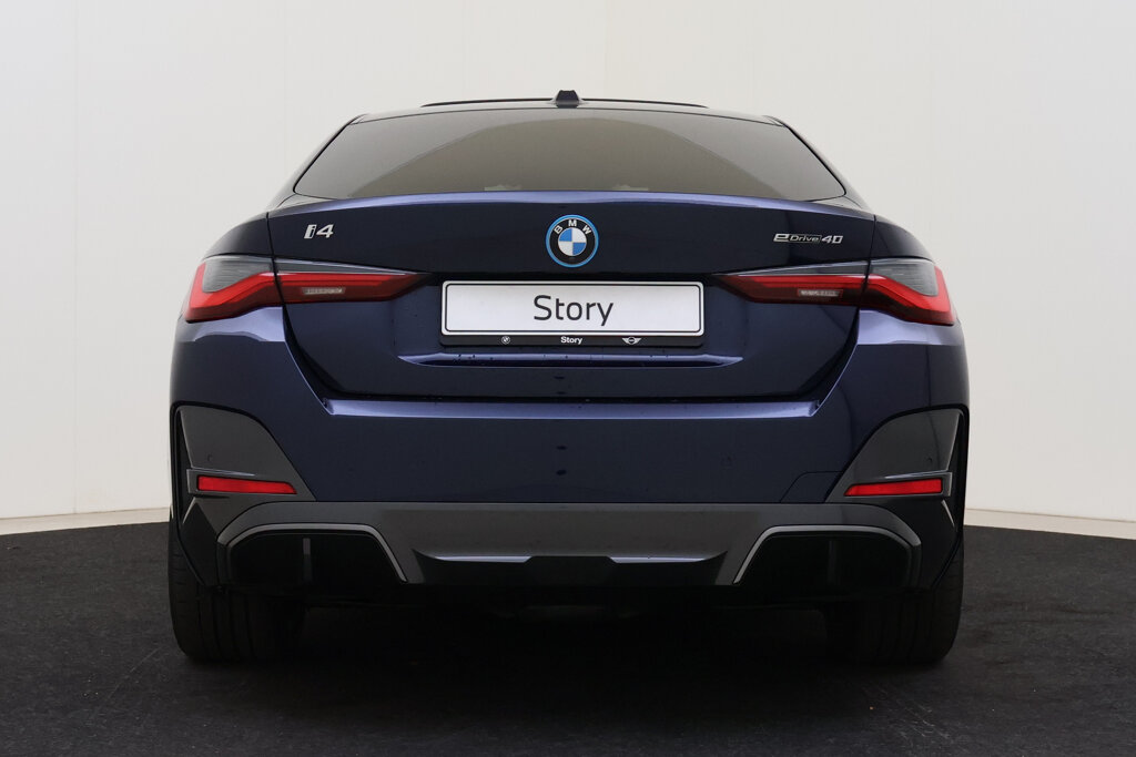 BMW i4 5