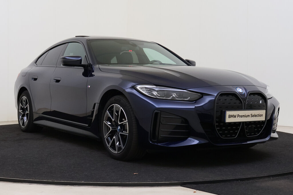 BMW i4 13