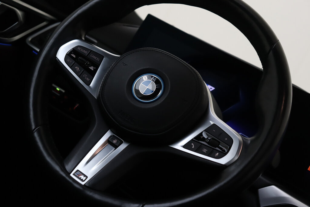 BMW i4 23