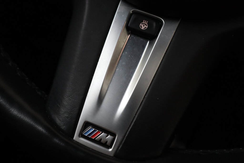 BMW i4 27