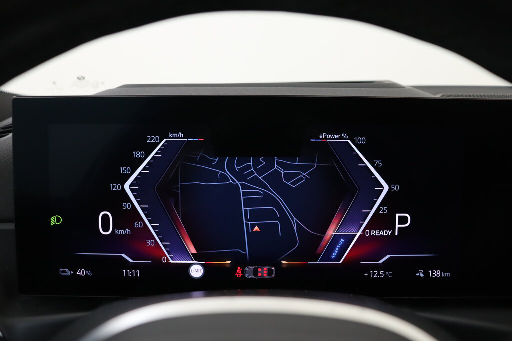 BMW i4 31