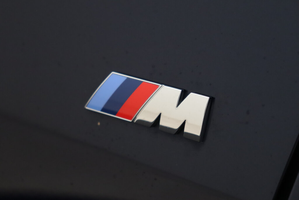 BMW i4 57