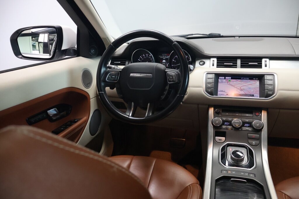 Land Rover Range Rover Evoque 2.0 Si 4WD Prestige | Panorama | Trekhaak | Leder | Xenon - Afbeelding 2