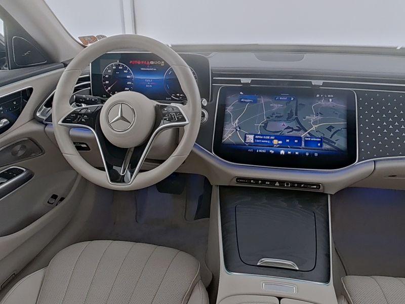 Mercedes-Benz E-klasse Estate 300 e Exclusive Line