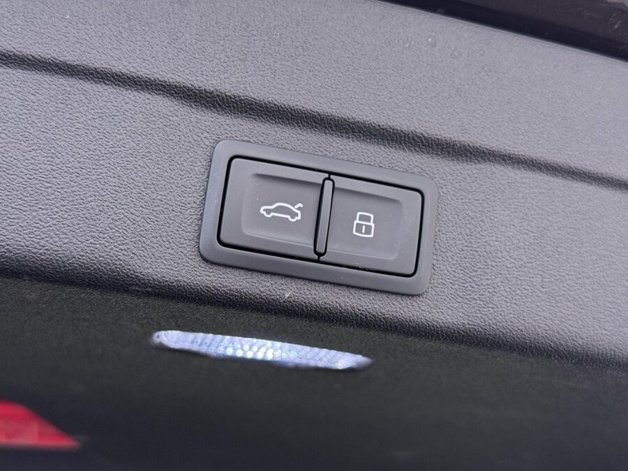 Audi A6 Avant 2.0 e-hybrid quattro Competition