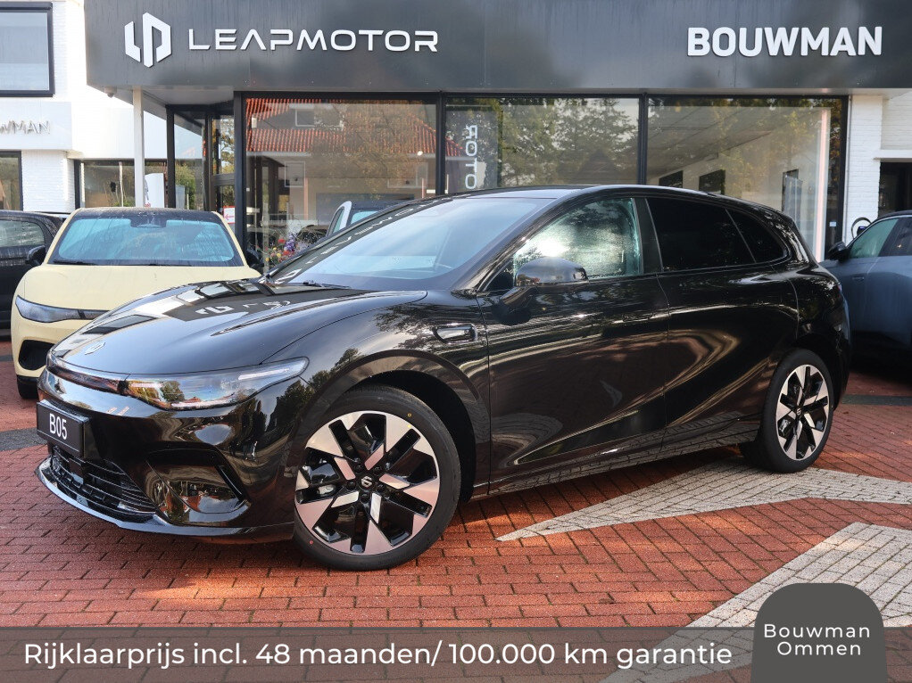 Leapmotor B05 67,1 kWh 218PK Design Nieuw, Rijklaarprijs | Panoramadak | 360 Camera | Navigatie | Carplay