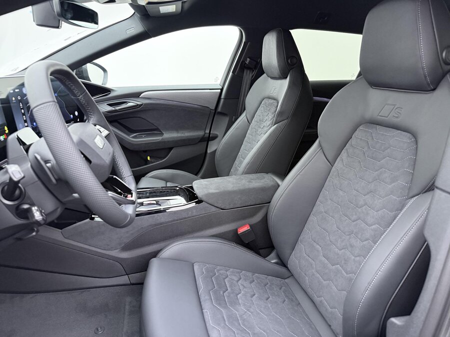 Audi A6 Avant e-tron S edition 83 kWh 210 kW / 286 PK