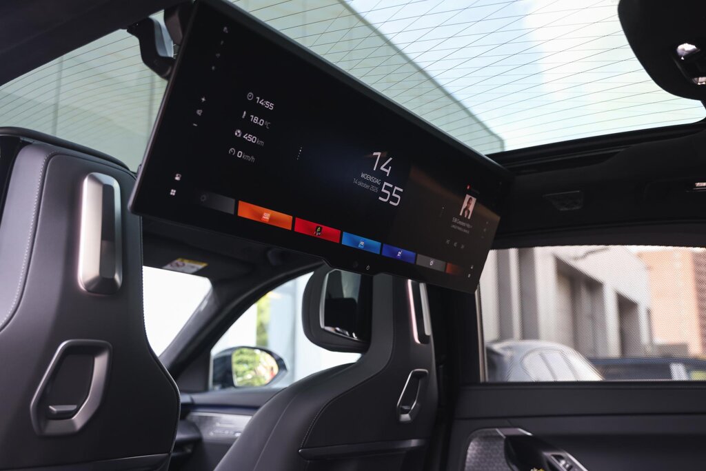 BMW i7 13