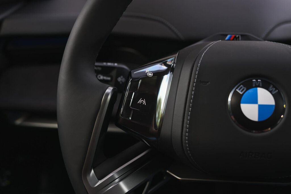 BMW i7 17