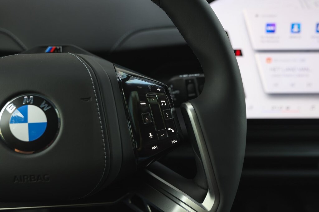 BMW i7 18