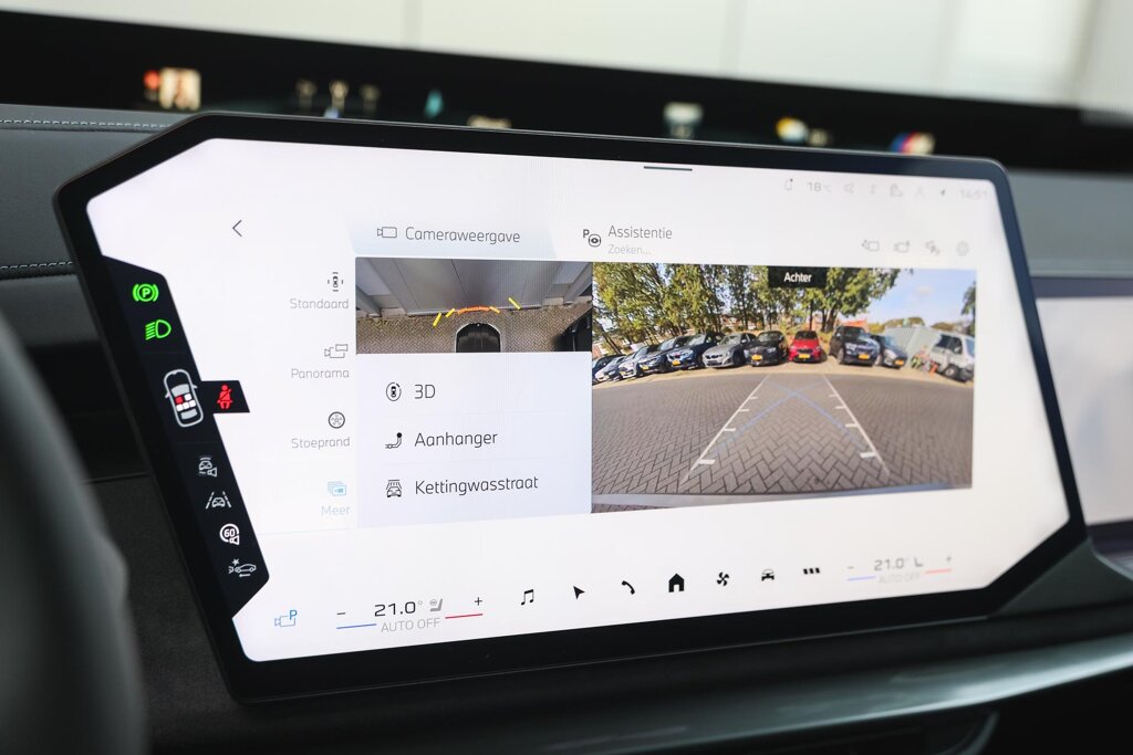 BMW i7 22