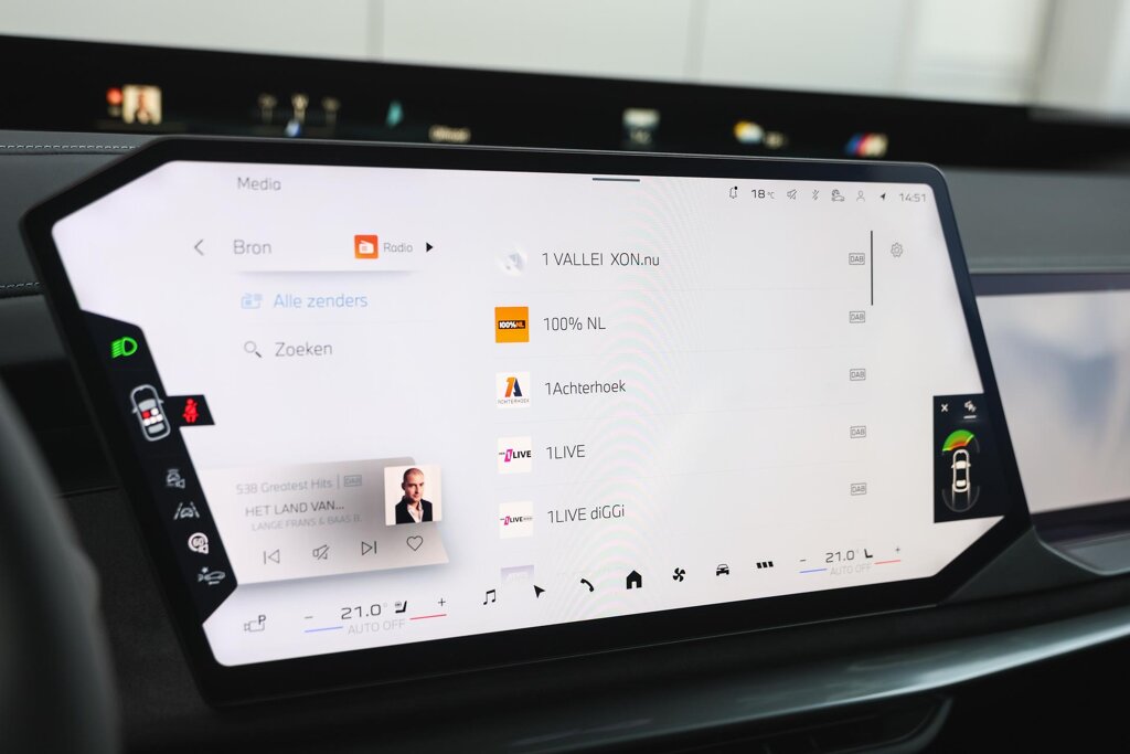 BMW i7 30