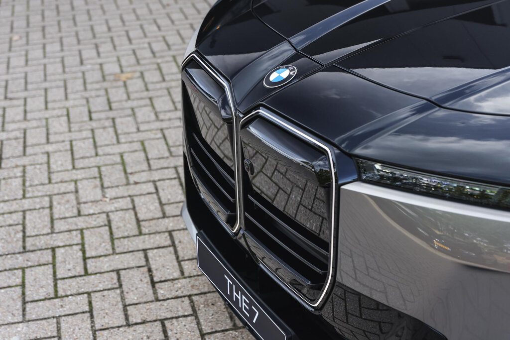 BMW i7 34