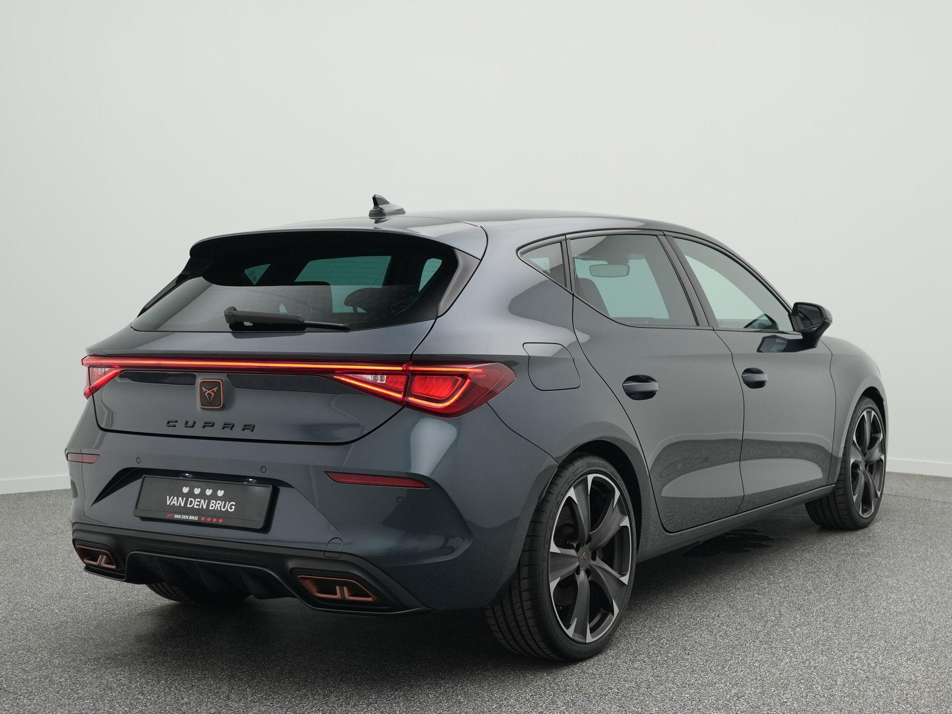 CUPRA Leon 1.4 e-Hybrid VZ Business