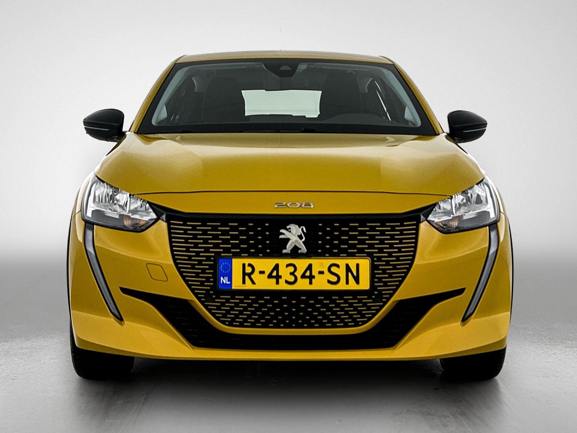 Peugeot e-208