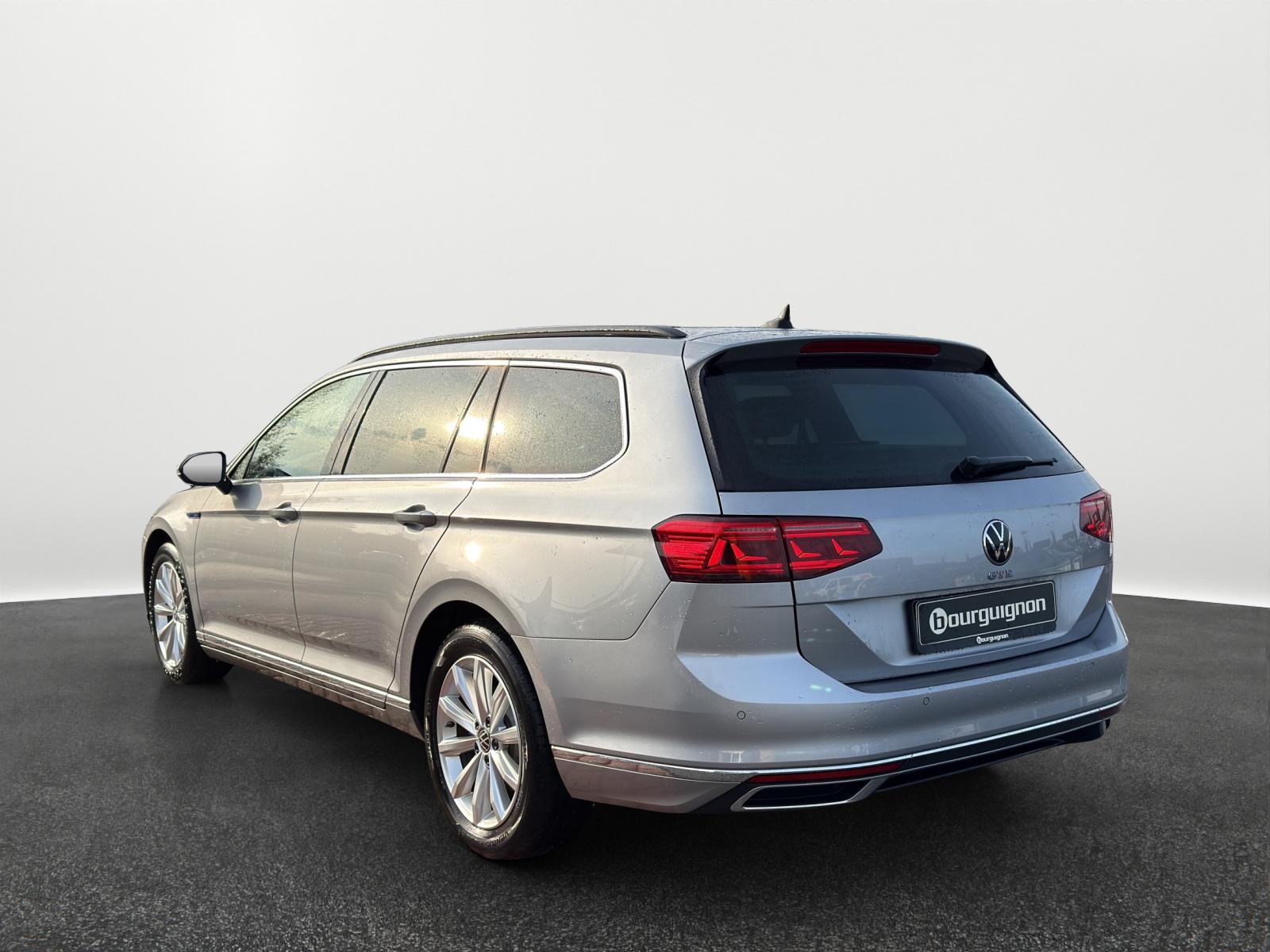 Volkswagen Passat Variant 1.4 TSI PHEV GTE Business | Trekhaak | Pano - Afbeelding 2