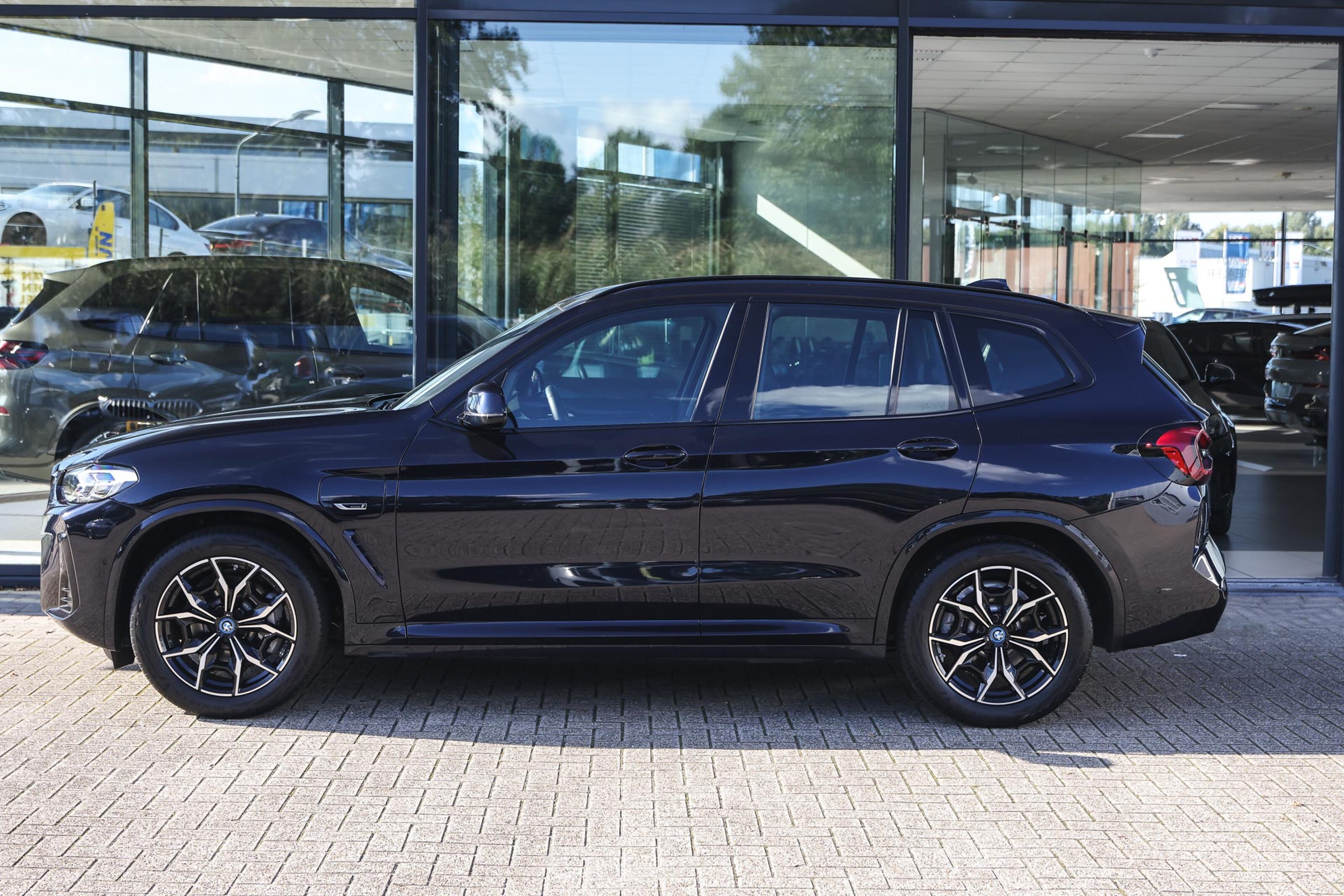 BMW X3 7